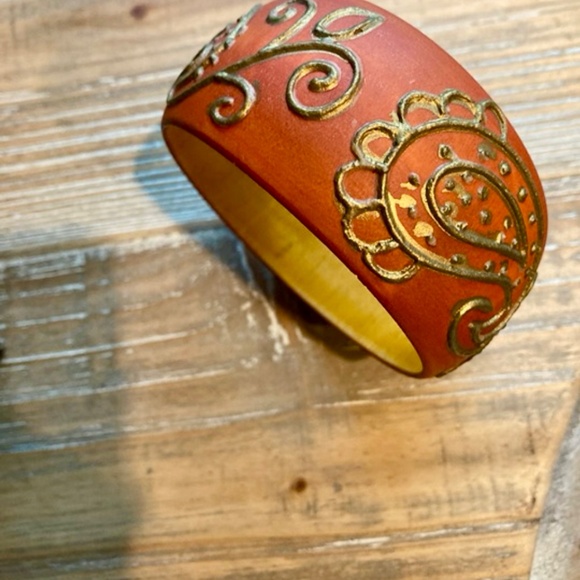 Wooden Orange Vintage Statement Bangle - Picture 2 of 3